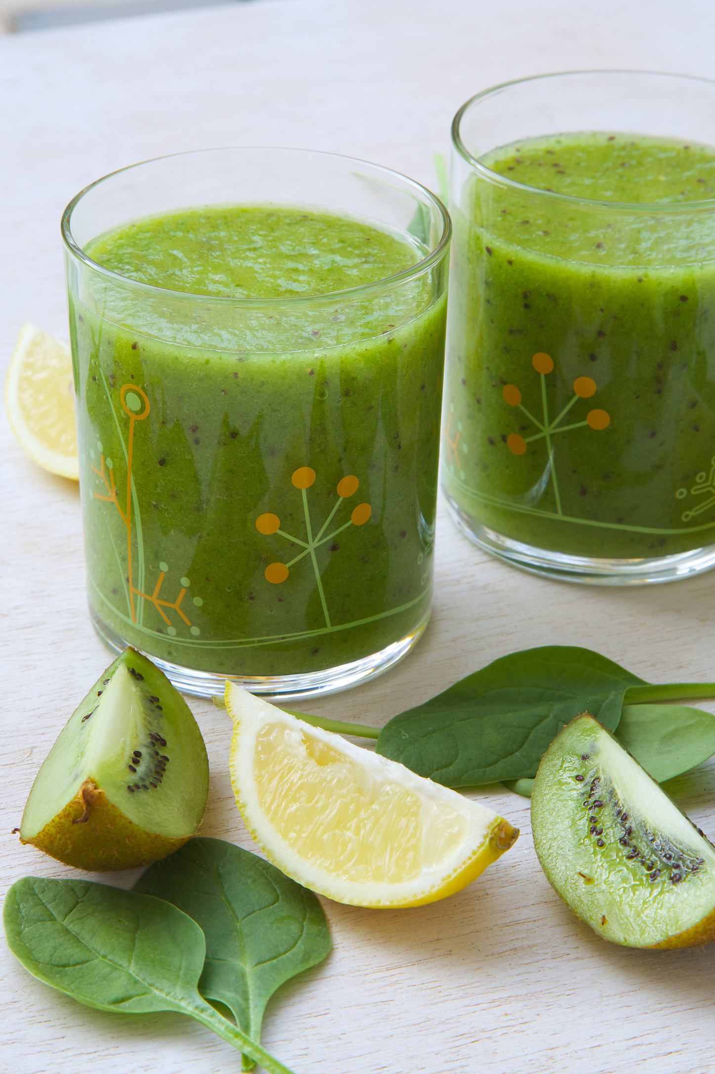 Homemade green detox smoothie